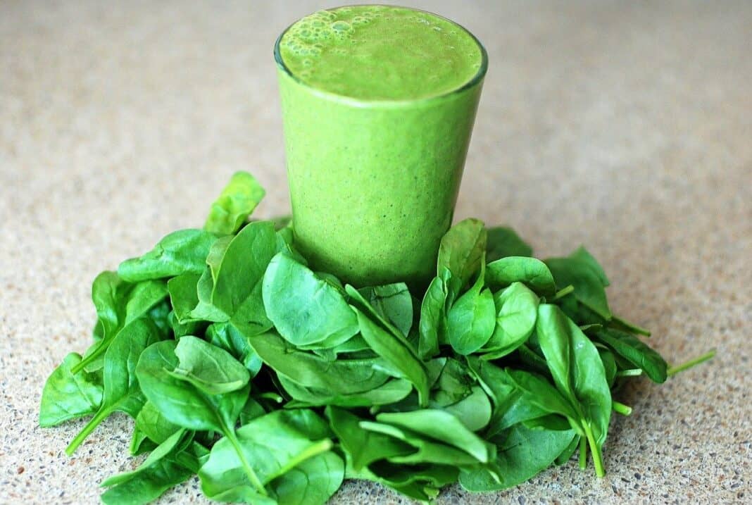 10 reasons to consume spinach juice